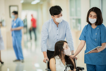 Obraz premium medical activity in hospital, professional doctor person talking with team or patient together