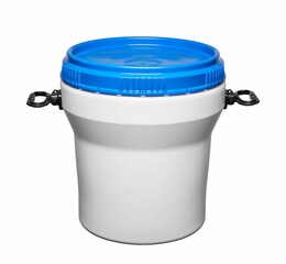 Plastikowy pojemnik na białym tle © piotrszczepanek