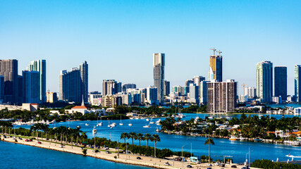 Obraz na płótnie Canvas aerial view of Miami and the port with ships