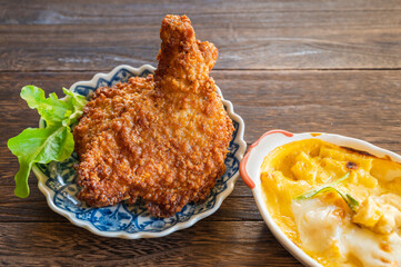 洋食　フライドチキン