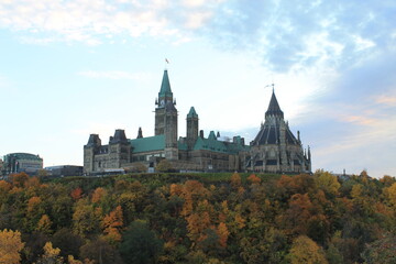 Fototapeta na wymiar Fall day in Ottawa, Canada