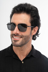 Fototapeta premium man with glasses, studio shot.