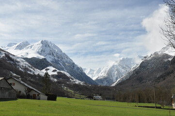Midi-Pyrenees, France, mountain peaks, snow-capped slopes,