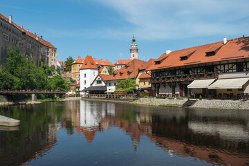 Fototapeta premium Day view of Cesky Krumlov and it's castle by the Vltava river - Cesky Krumlov, Czech Republic