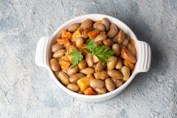 Cranberry Bean Stew Turkish Barbunya Pilaki, Potato and carrot pinto beans (Turkish name; patatesli ve havuclu barbunya)