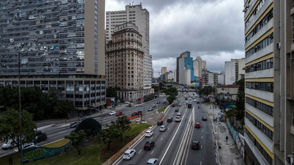 Sao Paulo, Brazil, November 20, 2021. Traffic on the Prestes Maia Avenue, downtown Sao Paulo city © AlfRibeiro