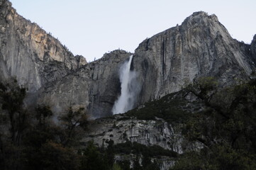waterfall in yosemite with mountain day time
