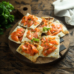 Smoked salmon tart with chives