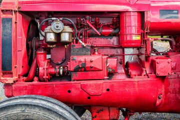 moteur d'un vieux tracteur
