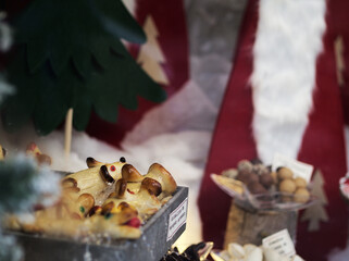 Postres de navidad Españoles: mazapan y polvorones