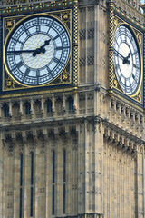 Big Ben is the nickname of the largest bell in the clock tower of the Palace of Westminster in London