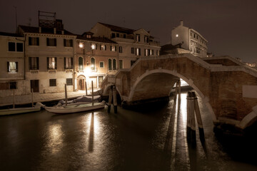 Venezia, ponte dei tre archi - 475130360