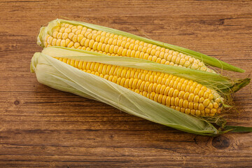 Vegan cuisine - Ripe sweet corn