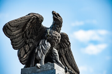 Fototapeta premium statue of eagle