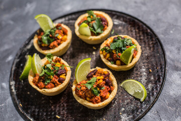 Crispy veggie meat muffins with lime