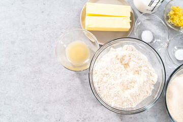 Lemon pound cake