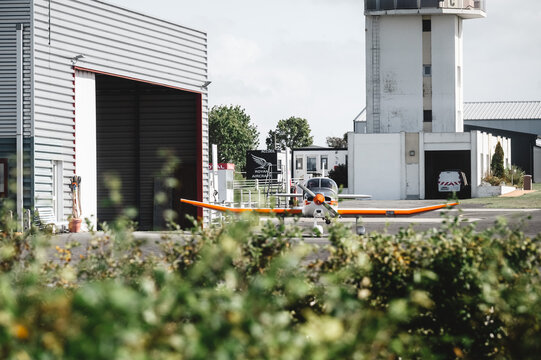 DR400 A&eacute;rodrome de Royan
