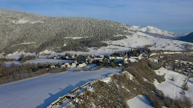 Village de Monteynard hiver