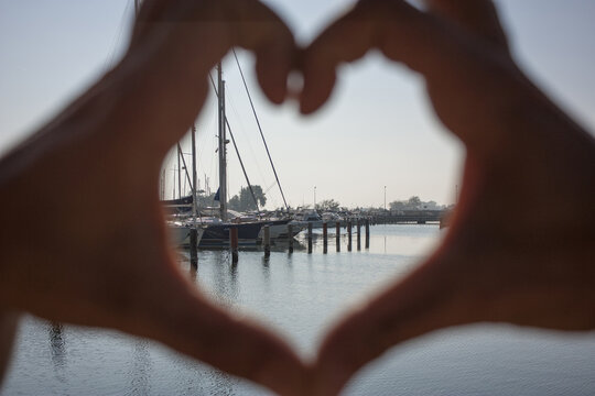 The heart in the harbor