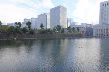 Fototapeta premium Imperial palace with moat, Tokyo, 12/12/2021