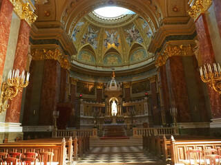 Fototapeta na wymiar Hungary Budapest St. Stephen's Basilica