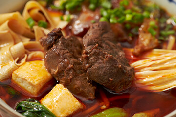 Rib Vegetable Hot Pot in Spicy Sauce
