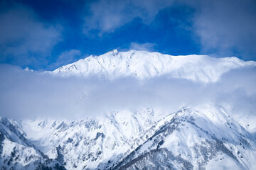 Fototapeta na wymiar 見事な白い山