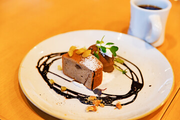 コーヒータイムで食べる美味しそうなデザート