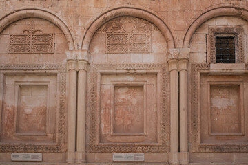Beautiful columns and inscriptions on the wall, Ishakpasa(Ishak Pasha) Palace, Dogubeyazit, Agri, Turkey