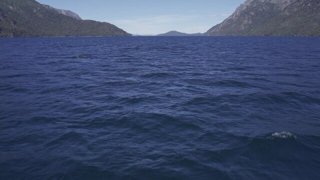navegando en lago nahuel huapi, san carlos de bariloche, rio negro argentina