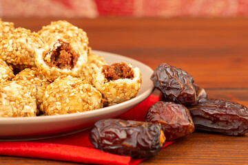 Cookies with dates
