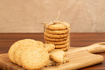 Fototapeta na wymiar cookies on wooden background