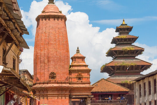 Rameshwar Temple and Nyatapola Temple (a five-storied pagoda style temple) and other temples in Bhaktapur Durbar Square, UNESCO World Heritage site, Bhaktapur, Nepal