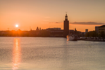 Fototapeta premium Sweden, Stockholm, Stockholm City Hall, sunset