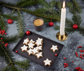 christmas cakes with candle