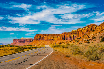 Colorful Cliffs, Highway 211, Canyonlands National Park, Needles District, Utah.