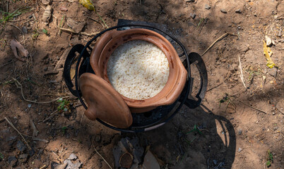 Clay Rice Cooking Pot