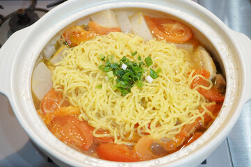 鍋の〆のラーメン