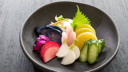 日本の漬け物の盛り合わせ　