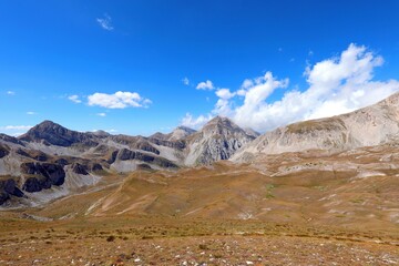 Fototapeta premium Wide panorama of italian mountains called Appennini
