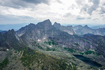 Naklejka premium Beautiful rocks and mountains in the Ergaki nature reserve
