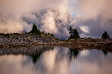 USA, Washington, Alpine Lakes Wilderness. Sunrise on Tank Lake.