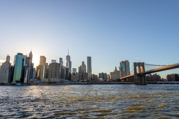 Fototapeta na wymiar Manhattan Skyline and Brooklyn Bridge