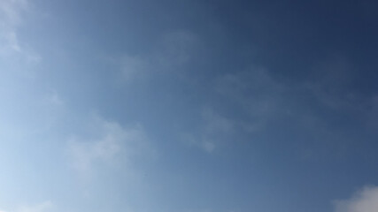 Obraz premium Clouds and Bludsky in the morning background 