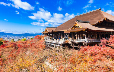 京都　紅葉の清水寺
