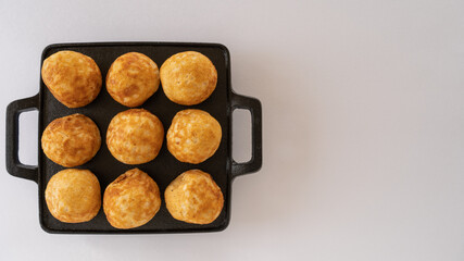 日本のタコ焼き”Japanese Octopus Dumplings”