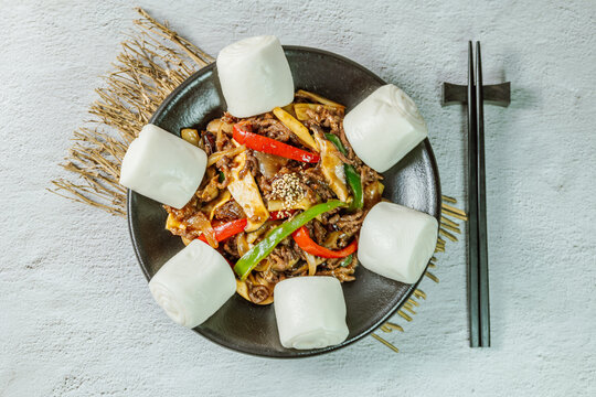 gochu japchae, Korean stir-fried chili peppers and beef
