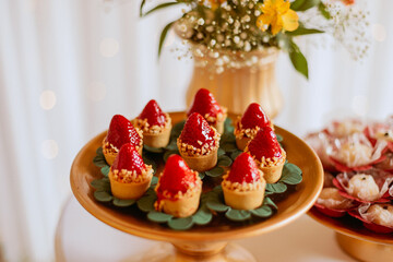 Obraz premium mini sweet strawberry tartlets for parties
