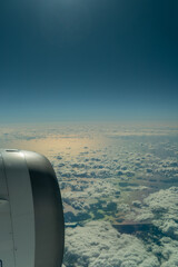 飛行機から見た空