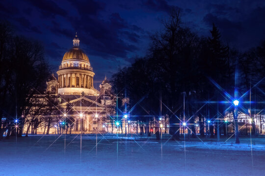 Russia. Saint Petersburg. St. Isaac's Cathedral. Isakievskaya Square on a winter evening. St. Petersburg on a winter night. Christmas in Russia. New Year's Petersburg. Snow. Tourism in Russia